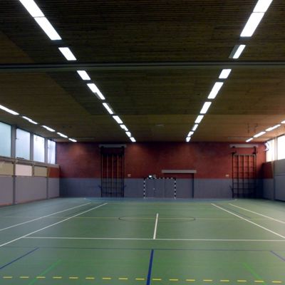 Sporthalle Mnkeberg mit LED-Beleuchtung