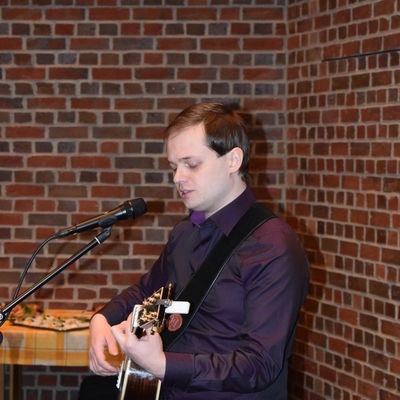 Bild vergr&ouml;&szlig;ern: Amtsjubil&auml;um 2 Gitarre