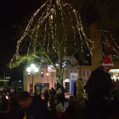 Weihnachtsbeleuchtung auf dem Heikendorfer Dorfplatz