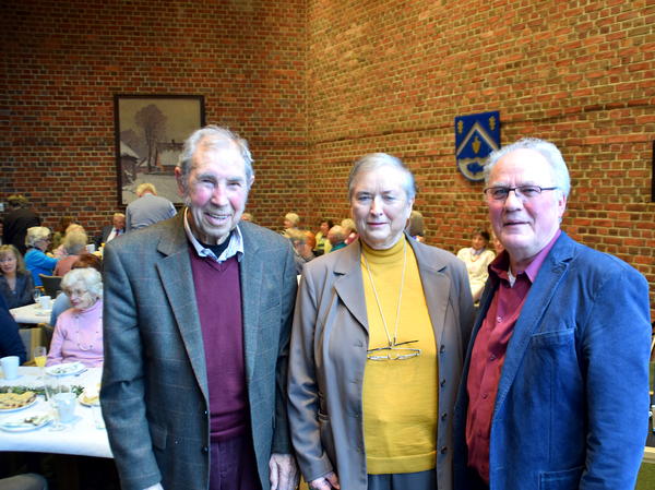 Der aktuelle Seniorenbeirats-Vorsitzende Klaus Sydow (rechts) hier zusammen mit seinen Vorgängern Ulrich Steingräber und Karla Franke. 