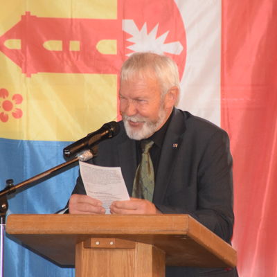 Bild vergr&ouml;&szlig;ern: Bürgervorsteher Ernst-Peter Schütt bei der Begrüßung der Gäste.