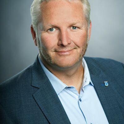 Sieger der B&uuml;rgermeisterwahl in Heikendorf: Tade Peetz