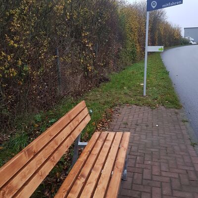 Bild vergr&ouml;&szlig;ern: Mitfahrbank Mönkeberg