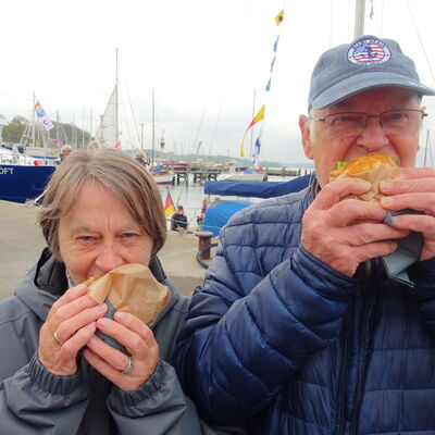 Bild vergr&ouml;&szlig;ern: Fischbrötchenesser WFBT