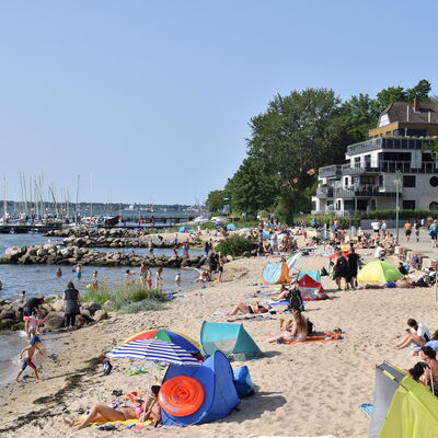 Bild vergr&ouml;&szlig;ern: Strandleben Mönkeberg