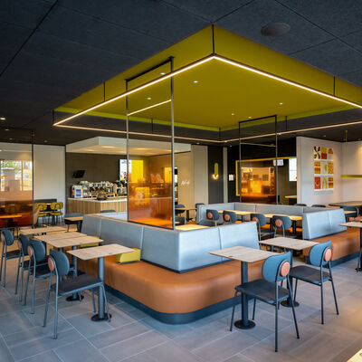 Bild vergr&ouml;&szlig;ern: Cube Design McDonalds