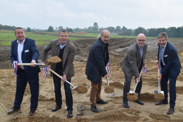 Bild vergr&ouml;&szlig;ern: Von links: Marc Weinstock, Hans-Herbert Pohl, Alexander Orth, Ulrich Hehenkamp und Burkhard Schm&uuml;tz.
