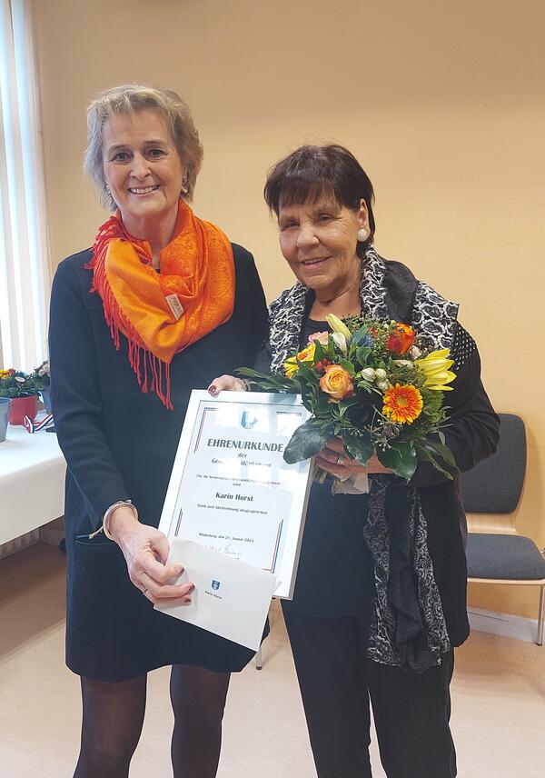 Bild vergr&ouml;&szlig;ern: Ehrung Mönkeberg 2024 Karin Horst