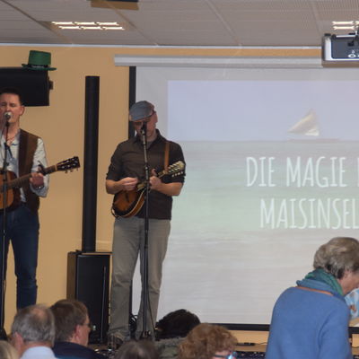 Bild vergr&ouml;&szlig;ern: Musikalisches Zwischenspiel: Irish Folk mit Roland Knoth und Lars Haack